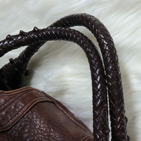 💯 Authentic Fendi Handbag 🍀 - Picture 4 of 15